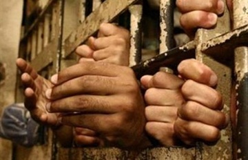 Prosecutors in Egypt renew detention of Nazlet Ebid's Copts for 15 more days