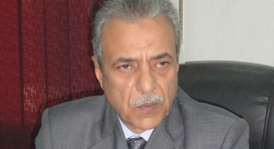 Minya governor grants family of Coptic martyr in Libya 10.000 LE