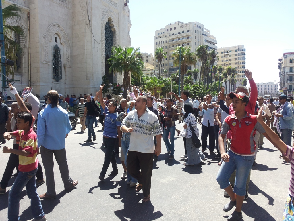 Clashes between pro-Morsi protesters, opponents in Egypt's Alexandria