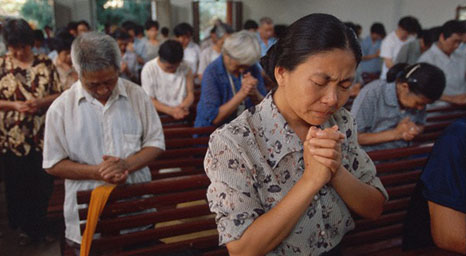 Catholic theologian: China persecute the Christians