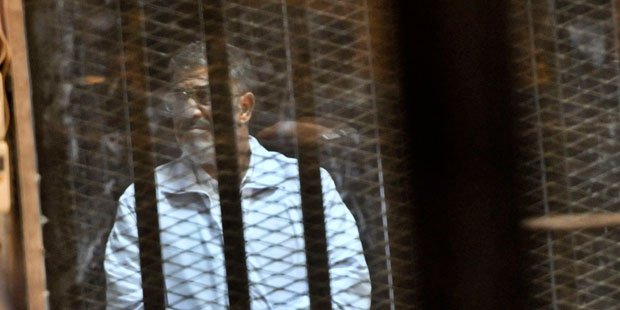 Morsi accuses Sisi of ordering sniping of protesters during Jan 25