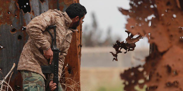 Islamic State militants kill five pro-Tripoli government fighters