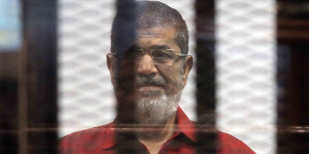 Only journos of state-owned papers allowed access to Morsi spying trial