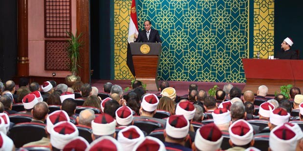 Sisi congratulates Copts for Christmas in Birth of Prophet Mohammad celebration