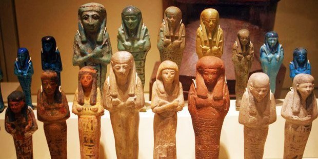 Egyptian embassy in Berlin to receive smuggled 2,700 year old statue