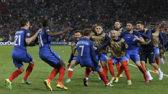 France steal last-gasp win over Albania