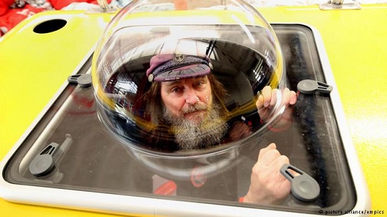 Russian adventurer sets out to break world record in hot air balloon