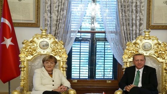 Merkel urges Turkey to show proportionality in pursuing putsch plotters
