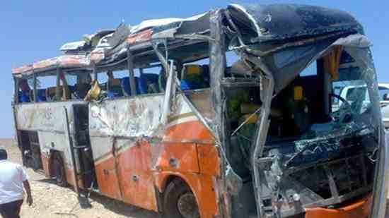 Three killed, 33 injured in Hurghada as bus collides with truck
