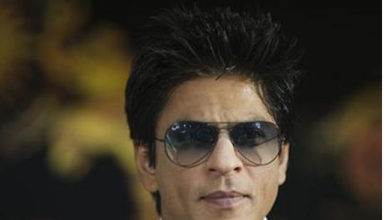 Bollywood star Shah Rukh Khan detained at US airport
