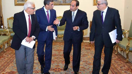 Al-Sisi meets with state-run newspaper editors-in-chief