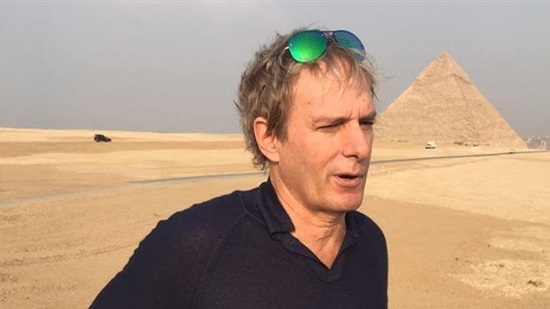 Renowned singer Michael Bolton visits the Giza pyramids
