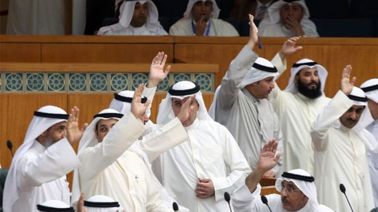 Kuwait opposition, allies win nearly half of parliament
