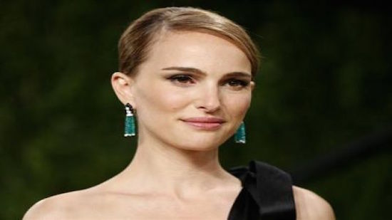 Natalie Portman humanizes former first lady in flawed 'Jackie'