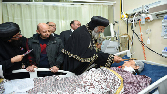 Pope Tawadros and Prime Minister visit victims of terrorist attack