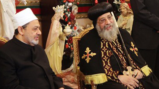  Sheikh Al-Azhar visits Pope Tawadros to express national unity
