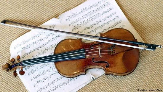 Toss out the old Stradivarius!