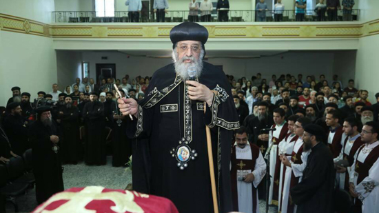 Pope Tawadros calls the people to encourage young souls