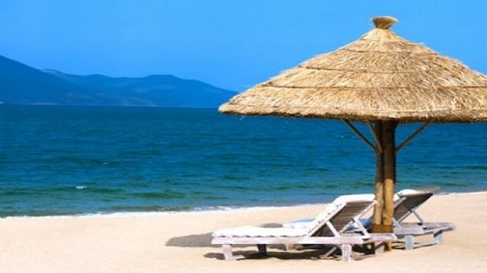 Tourism Ministry denies Alcohol ban on Egypt’s North Coast beaches