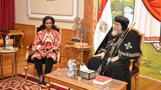 Pope Tawadros receives sister of Kuwait prince