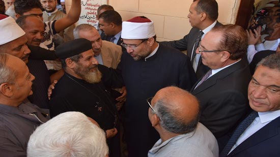 Coptic priest participates in mosque opening