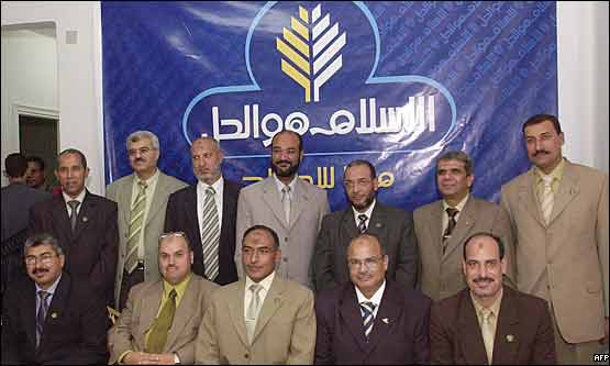 Egypt arrests eight Muslim Brotherhood members