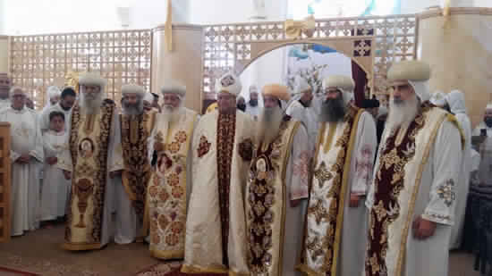 5 Coptic bishops ordain a new priest in Qus and Naqada 