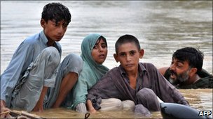 One million flooded as Pakistan awaits more rain