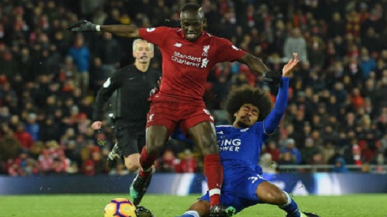 Liverpool held in title blow, Chelsea humiliated
