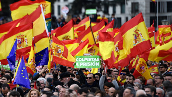Spains right, far-right protest against PM over Catalonia