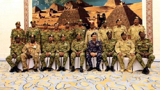 Sudan army deploys as protesters keep pressure on Bashir: Witnesses