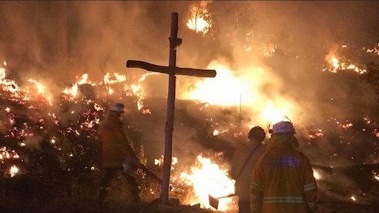 St. Shenouda Monastery in Australia thanks firefighters for fire precautionary measures 

