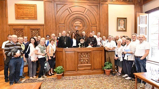 Pope Tawadros receives delegation of French Catholic Church 