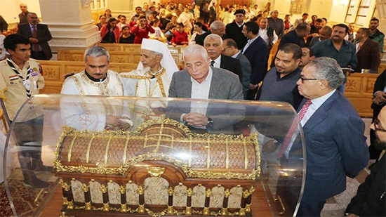 Governor o of Southern Sinai visits the remains of St. Teresa for blessing