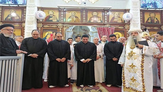 Bishop of Nag Hamadi ordains 4 new priests