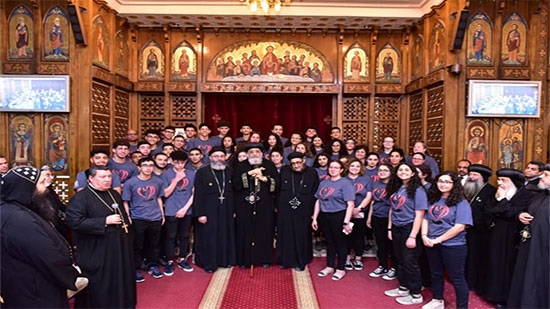 Young immigrants to Canada attend the meeting of Pope Tawadros