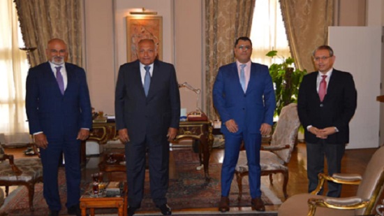 Egypts Shoukry meets representatives of HNC Syrian opposition group in Cairo