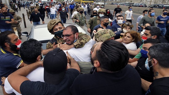 Riots in impoverished north Lebanon city amid currency crash
