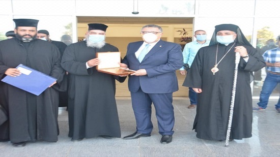 Christian clergy delegations congratulate officials on Eid al-Fitr 
