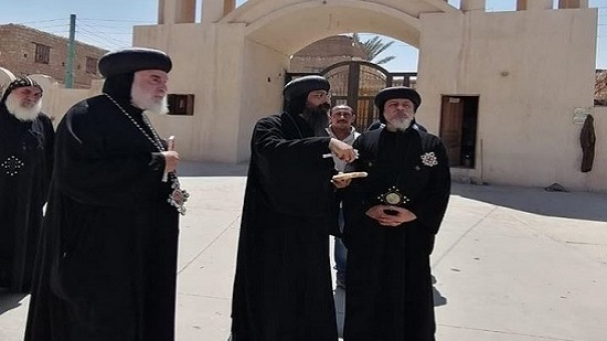 Bishop of Sydney and head of St. Anthony monastery visit al-Maimoun monastery 

