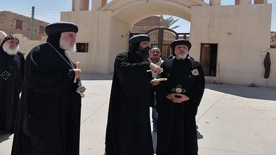 Bishop of Sydney and head of St. Anthony monastery visit al-Maimoun monastery 

