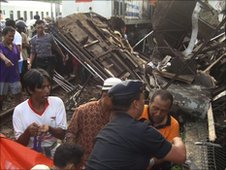 Indonesia train crash kills dozens
