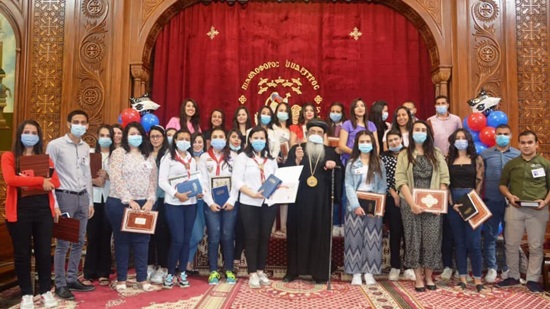 Bishop Abram of Fayoum honors the children of the diocese
