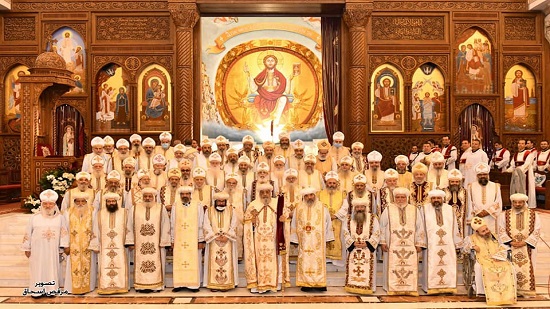 Pope Tawadros promotes 44 of Cairo priests

