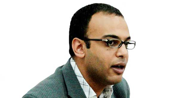 Egyptian activist Hossam Bahgat receives HRW award