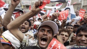 Yemen's President Saleh 'negotiating' departure
