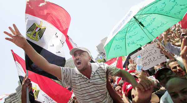 Islamists, political forces negotiate stance on Friday protest	