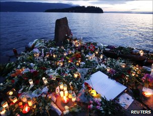 Norway attacks: 'Breivik acted alone'
