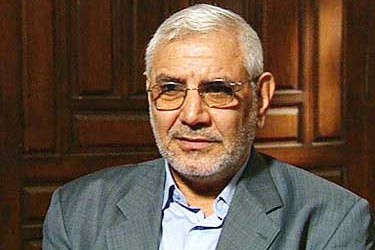 Brotherhood leader threatens to expel supporters of Abouel Fotouh
