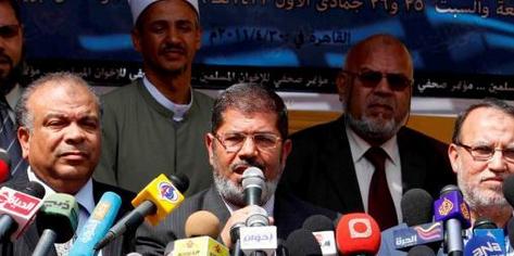 Morsy rally at Cairo University attracts thousands